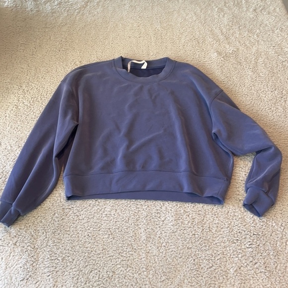 Lululemon Perfectly Oversized Crop Crew in Night Sea size 10 - Picture 2 of 6